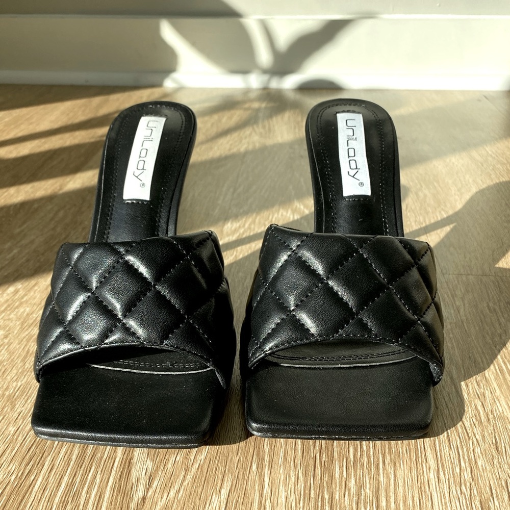 Black mid heel never worn sz9